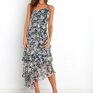 Petal & Pup. Amren Dress. Black Floral. Size 6.